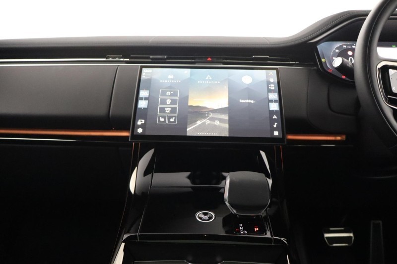 2025 (75) LAND ROVER RANGE ROVER SPORT 3.0 D300 Dynamic SE 5dr Auto 5275674