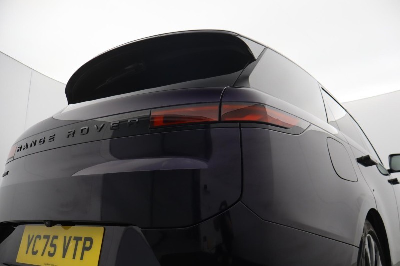 2025 (75) LAND ROVER RANGE ROVER SPORT 3.0 D300 Dynamic SE 5dr Auto 5275639