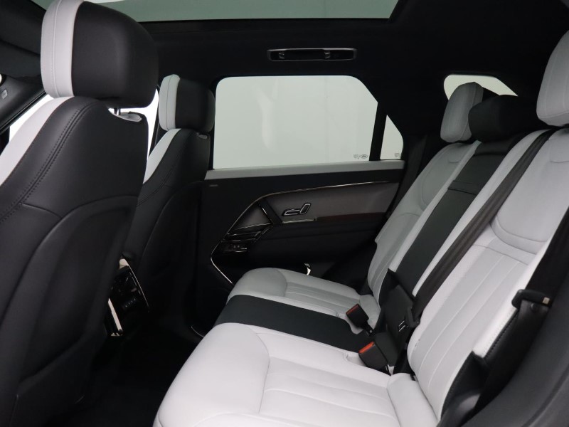 2023 (23) LAND ROVER RANGE ROVER SPORT 3.0 D300 Dynamic SE 5dr Auto 5301092