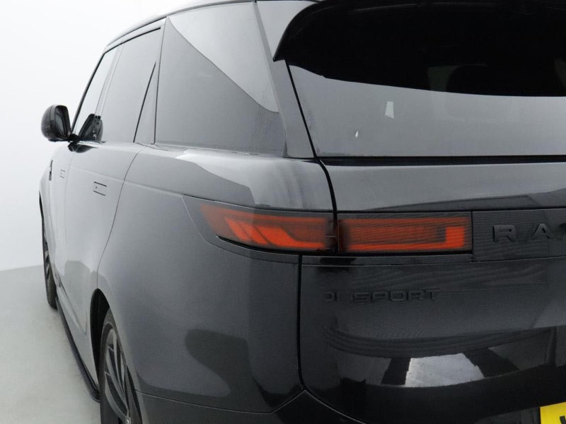 2023 (23) LAND ROVER RANGE ROVER SPORT 3.0 D300 Dynamic SE 5dr Auto 5301700
