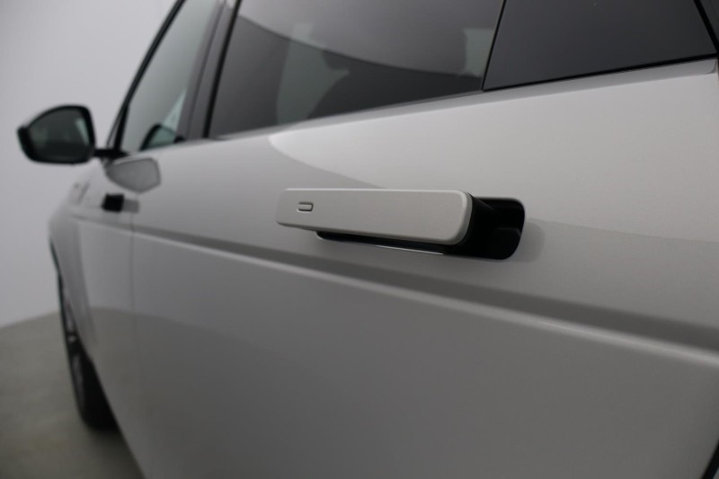 2023 (23) LAND ROVER RANGE ROVER EVOQUE 1.5 P300e R-Dynamic HSE 5dr Auto 5296581