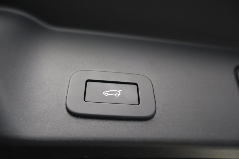 2023 (23) LAND ROVER RANGE ROVER EVOQUE 1.5 P300e R-Dynamic HSE 5dr Auto 5296578