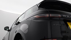 2021 (21) LAND ROVER RANGE ROVER EVOQUE 2.0 D165 R-Dynamic S 5dr 2WD 5338200