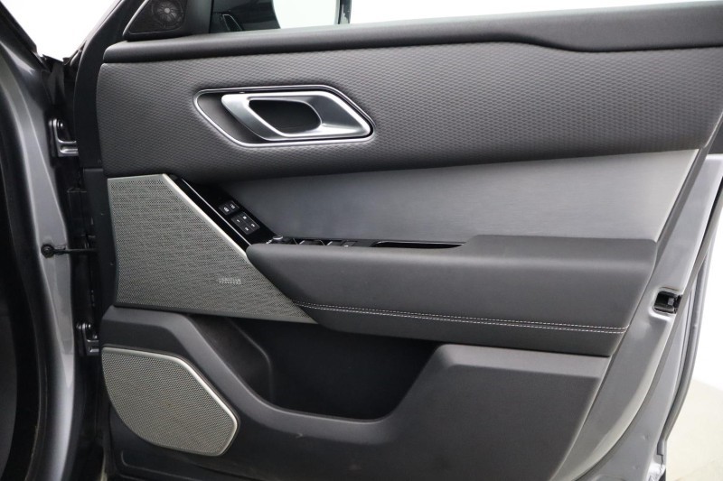 2022 (22) LAND ROVER RANGE ROVER VELAR 2.0 D200 Edition 5dr Auto 5304566