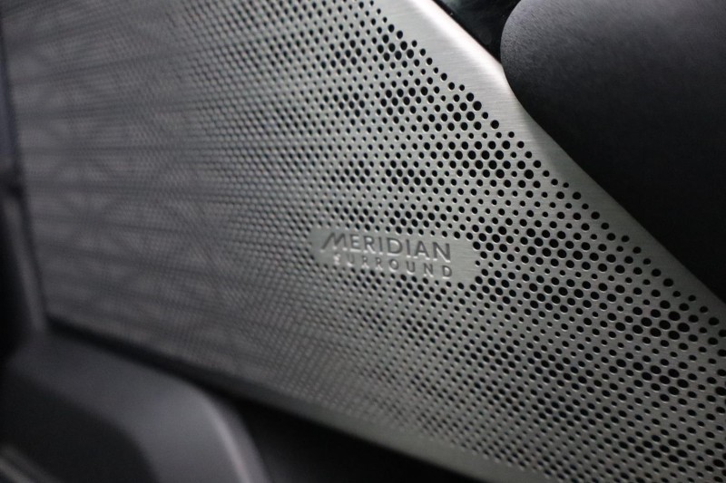 2022 (22) LAND ROVER RANGE ROVER VELAR 2.0 D200 Edition 5dr Auto 5304586