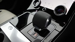 2022 (22) LAND ROVER RANGE ROVER VELAR 2.0 D200 R-Dynamic SE 5dr Auto 5311123