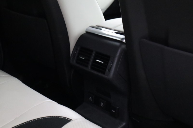 2022 (22) LAND ROVER RANGE ROVER VELAR 2.0 D200 R-Dynamic SE 5dr Auto 5311090