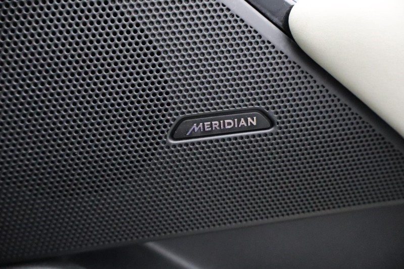 2022 (22) LAND ROVER RANGE ROVER VELAR 2.0 D200 R-Dynamic SE 5dr Auto 5311126