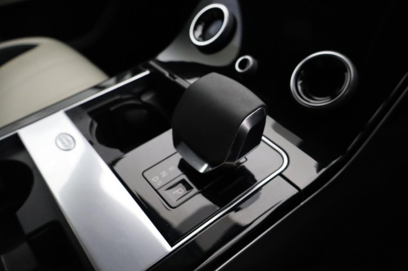 2022 (22) LAND ROVER RANGE ROVER VELAR 2.0 D200 R-Dynamic SE 5dr Auto 5311096