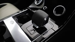 2022 (22) LAND ROVER RANGE ROVER VELAR 2.0 D200 R-Dynamic SE 5dr Auto 5311096