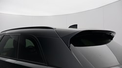 2022 (22) LAND ROVER RANGE ROVER VELAR 2.0 D200 R-Dynamic SE 5dr Auto 5311081