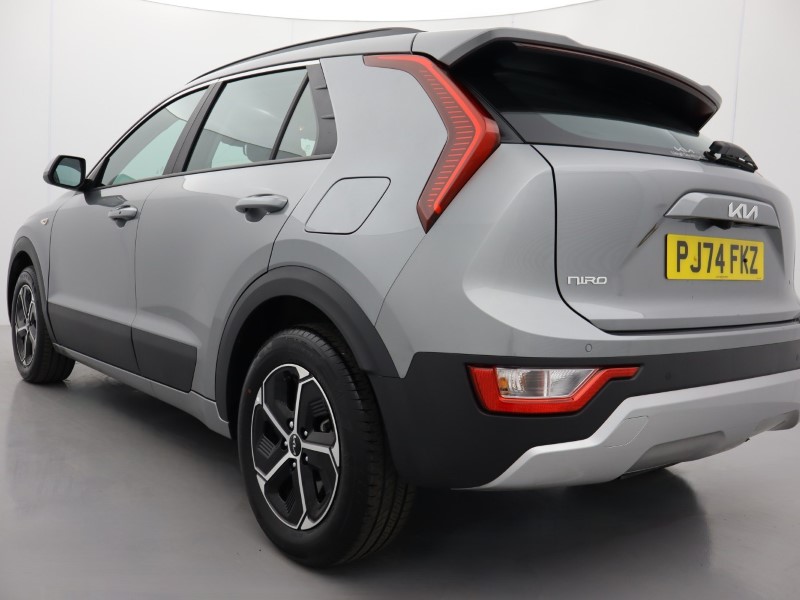 2025 (74) KIA NIRO 1.6 GDi 127 Hybrid 2 Nav 5dr DCT 4170459