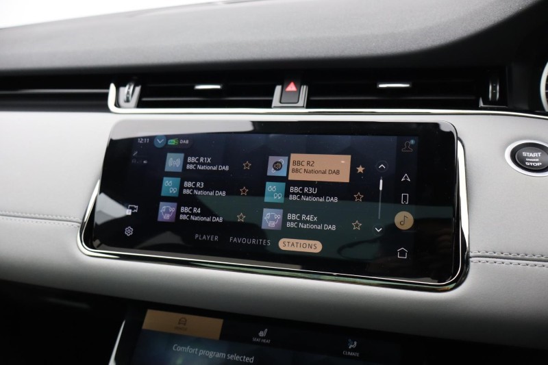 2022 (22) LAND ROVER RANGE ROVER EVOQUE 2.0 D200 R-Dynamic SE 5dr Auto 5328404