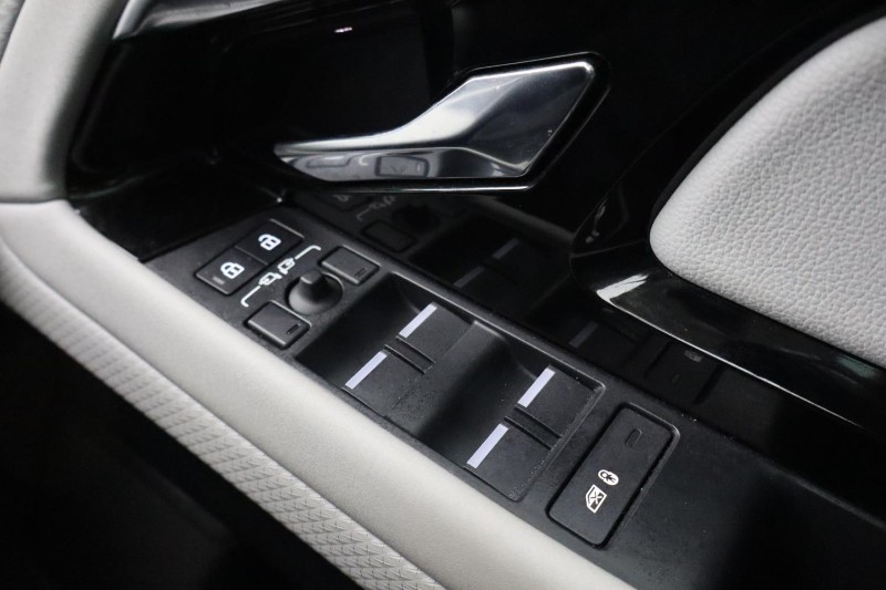 2022 (22) LAND ROVER RANGE ROVER EVOQUE 2.0 D200 Evoque Edition 5dr Auto 5317472