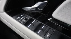 2022 (22) LAND ROVER RANGE ROVER EVOQUE 2.0 D200 Evoque Edition 5dr Auto 5317472