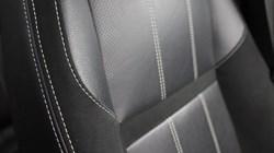 2018 (18) LAND ROVER RANGE ROVER VELAR 2.0 D180 S 5dr Auto 5317207