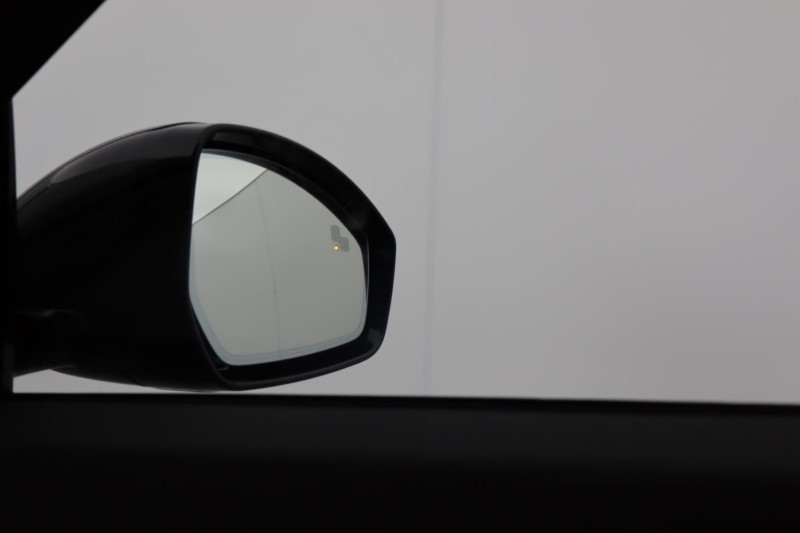 2025 (75) LAND ROVER RANGE ROVER EVOQUE 1.5 P270e Dynamic SE 5dr Auto [NI] 5302079