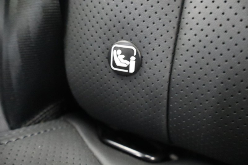 2025 (75) LAND ROVER DEFENDER 3.0 D350 X-Dynamic HSE 90 3dr Auto 5300090