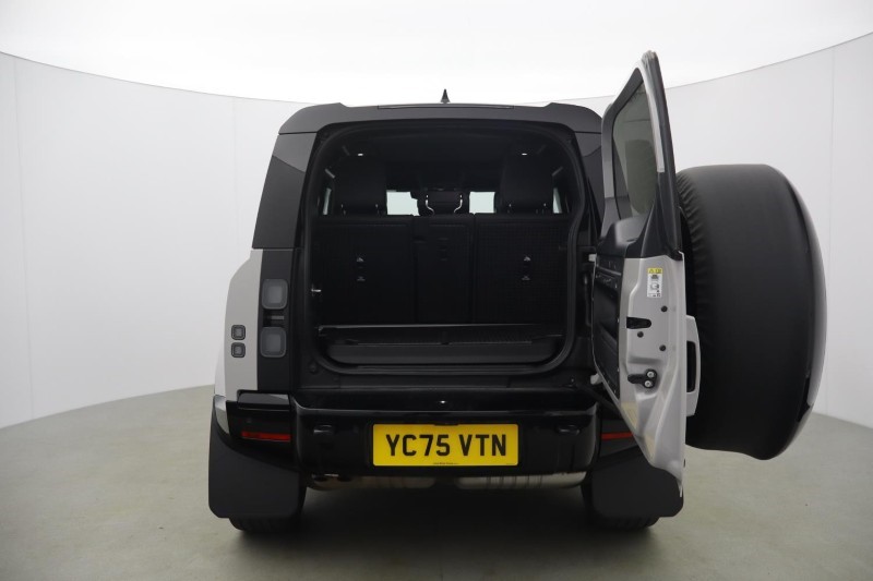 2025 (75) LAND ROVER DEFENDER 3.0 D350 X-Dynamic HSE 90 3dr Auto 5300074