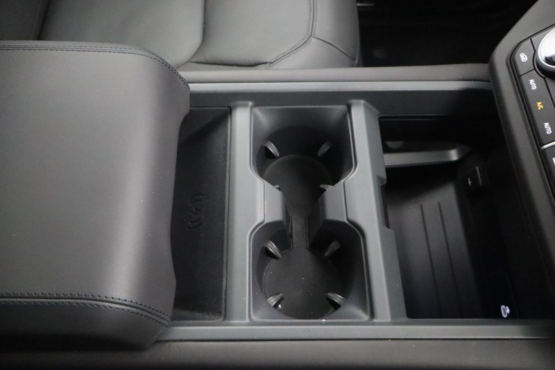 2025 (75) LAND ROVER DEFENDER 3.0 D350 X-Dynamic HSE 90 3dr Auto 5300107