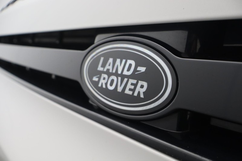 2025 (75) LAND ROVER DEFENDER 3.0 D350 X-Dynamic HSE 90 3dr Auto 5300121