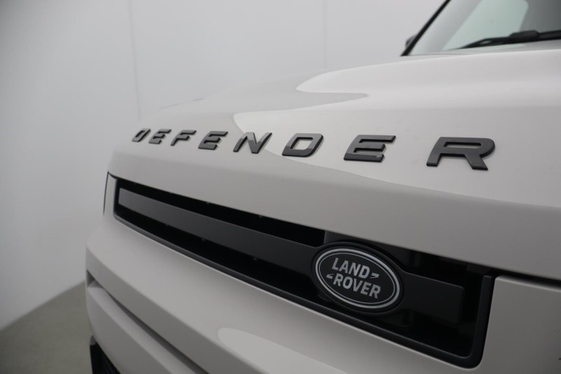 2025 (75) LAND ROVER DEFENDER 3.0 D350 X-Dynamic HSE 90 3dr Auto 5300119