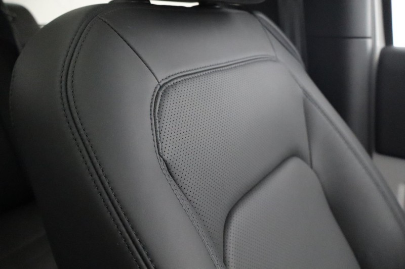 2025 (75) LAND ROVER DEFENDER 3.0 D350 X-Dynamic HSE 90 3dr Auto 5300109