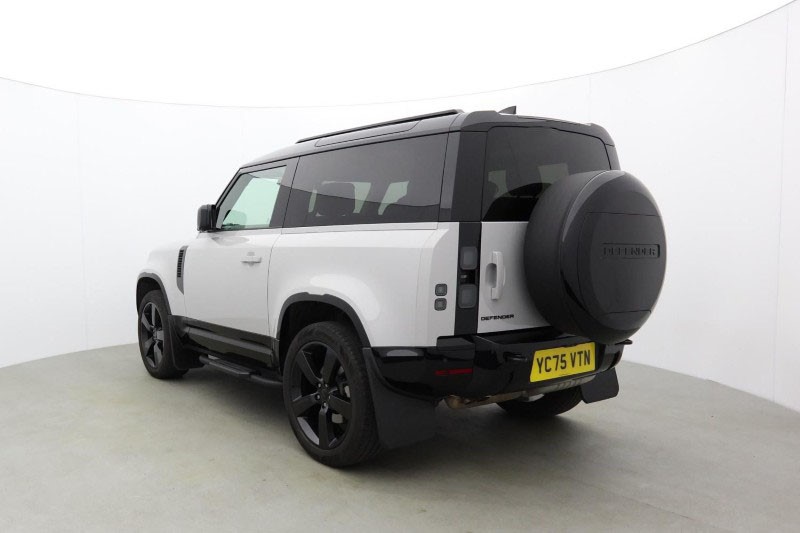 2025 (75) LAND ROVER DEFENDER 3.0 D350 X-Dynamic HSE 90 3dr Auto