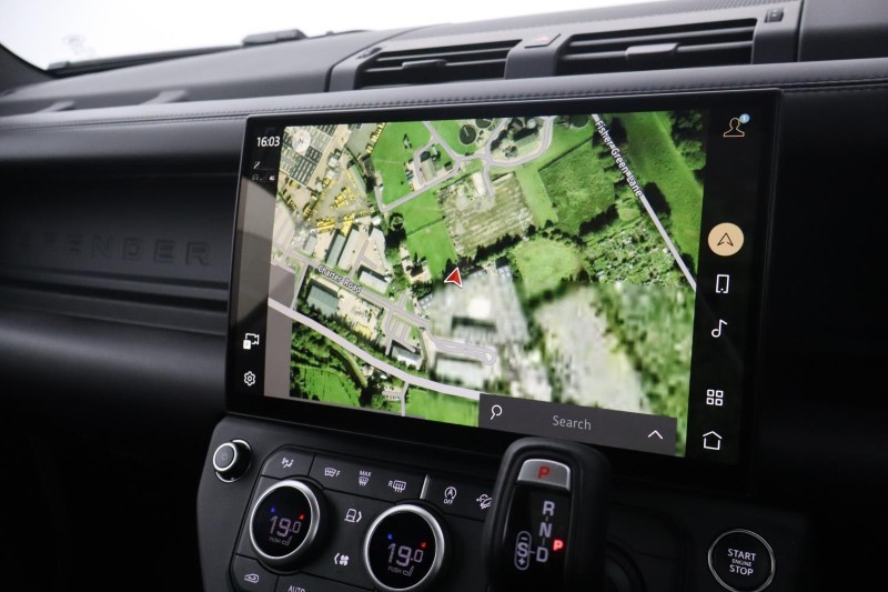 2025 (75) LAND ROVER DEFENDER 3.0 D350 X-Dynamic HSE 90 3dr Auto 5300098