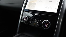 2022 (22) LAND ROVER DISCOVERY 3.0 D300 S 5dr Auto 5300329