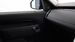 2022 (22) LAND ROVER DISCOVERY 3.0 D300 S 5dr Auto 5300342