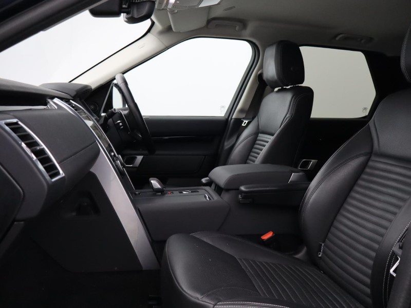 2022 (22) LAND ROVER DISCOVERY 3.0 D300 S 5dr Auto 5300321