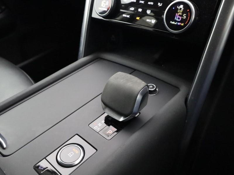 2022 (22) LAND ROVER DISCOVERY 3.0 D300 S 5dr Auto 5300337