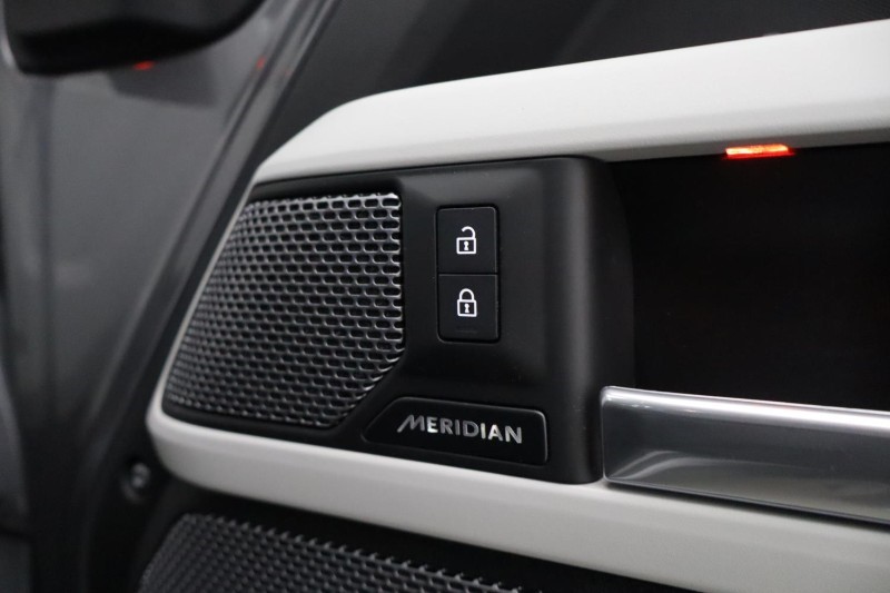 2024 (24) LAND ROVER COMMERCIAL DEFENDER 3.0 D300 Hard Top X-Dynamic HSE Auto 5332788