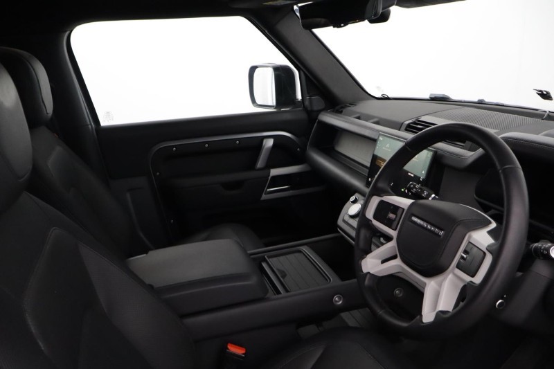 2024 (24) LAND ROVER COMMERCIAL DEFENDER 3.0 D300 Hard Top X-Dynamic HSE Auto 5332756