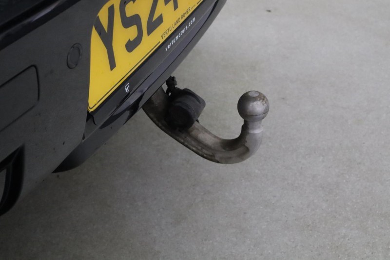 2024 (24) LAND ROVER COMMERCIAL DEFENDER 3.0 D300 Hard Top X-Dynamic HSE Auto 5332800