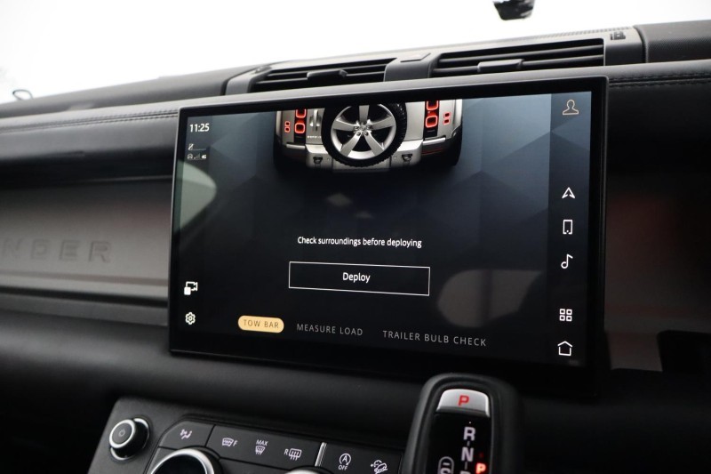 2024 (24) LAND ROVER COMMERCIAL DEFENDER 3.0 D300 Hard Top X-Dynamic HSE Auto 5332777