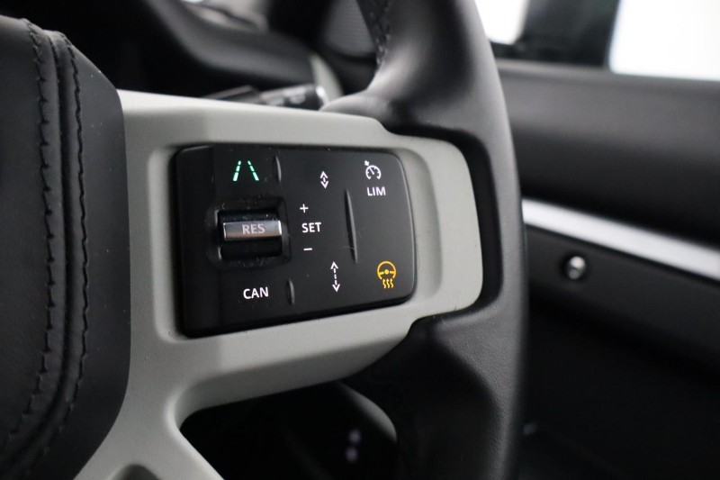 2024 (24) LAND ROVER COMMERCIAL DEFENDER 3.0 D300 Hard Top X-Dynamic HSE Auto 5332765