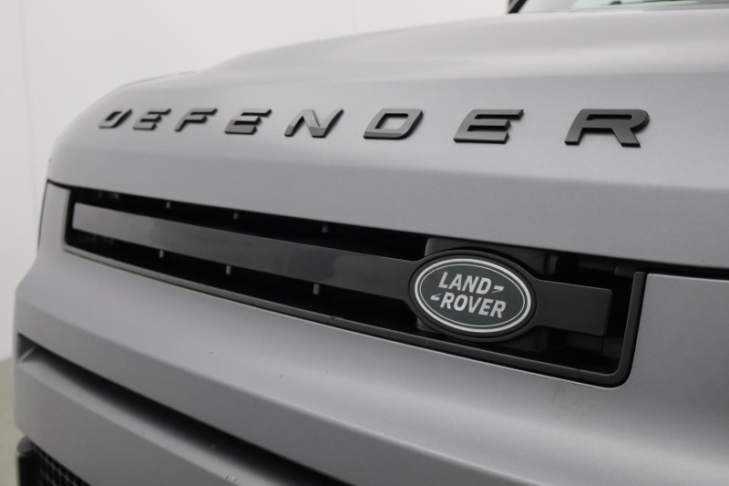 2024 (24) LAND ROVER COMMERCIAL DEFENDER 3.0 D300 Hard Top X-Dynamic HSE Auto 5332796