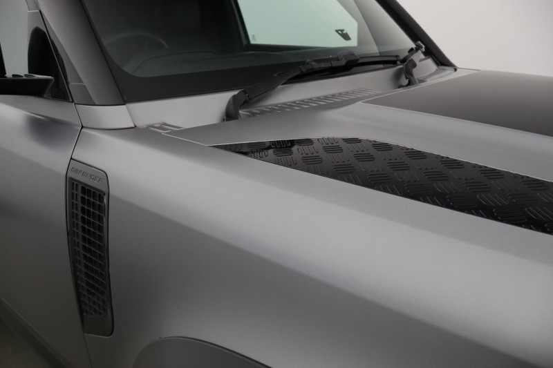 2024 (24) LAND ROVER COMMERCIAL DEFENDER 3.0 D300 Hard Top X-Dynamic HSE Auto 5332792