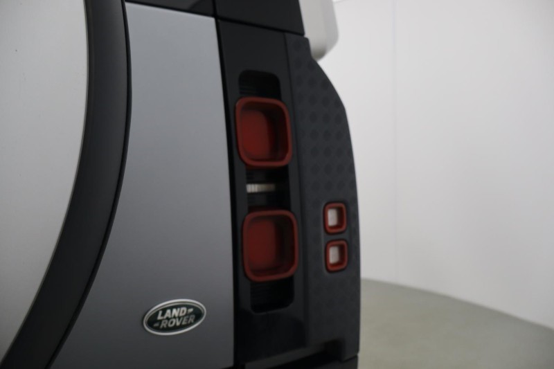 2024 (24) LAND ROVER COMMERCIAL DEFENDER 3.0 D300 Hard Top X-Dynamic HSE Auto 5332741