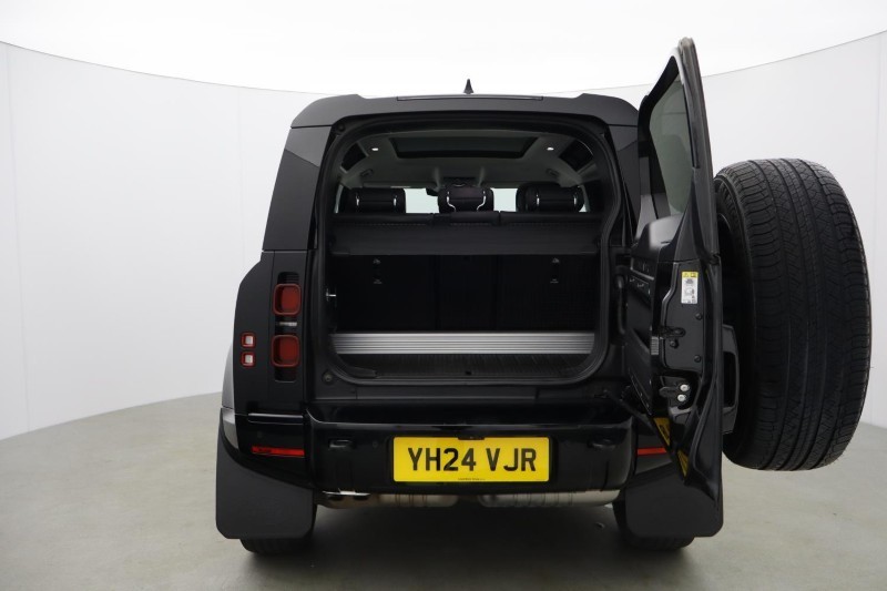 2024 (24) LAND ROVER DEFENDER 3.0 D250 X-Dynamic HSE 90 3dr Auto 5346173