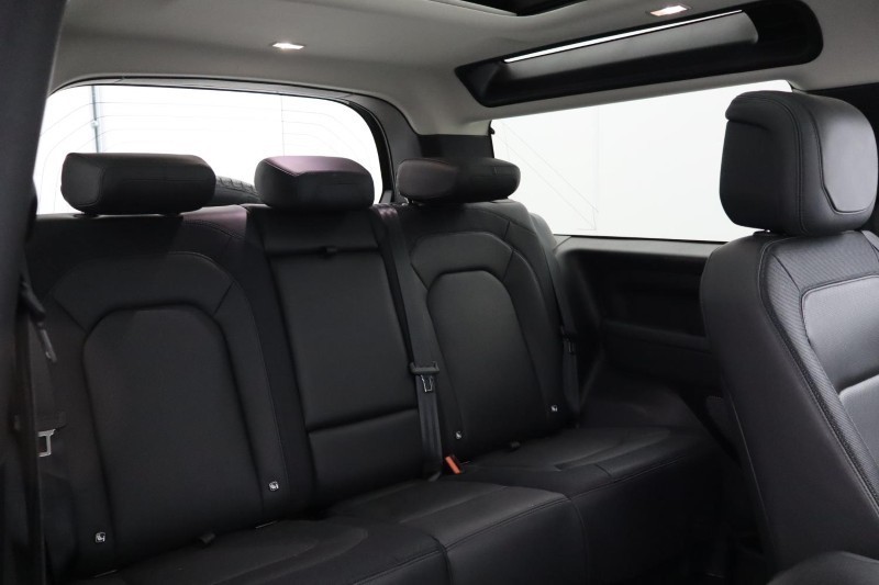 2024 (24) LAND ROVER DEFENDER 3.0 D250 X-Dynamic HSE 90 3dr Auto 5346216