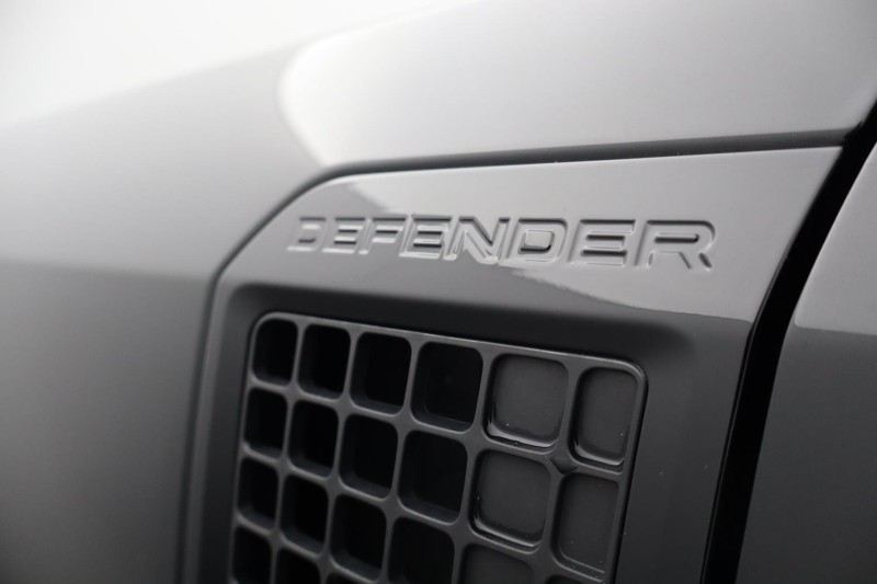 2024 (24) LAND ROVER DEFENDER 3.0 D250 X-Dynamic HSE 90 3dr Auto 5346190