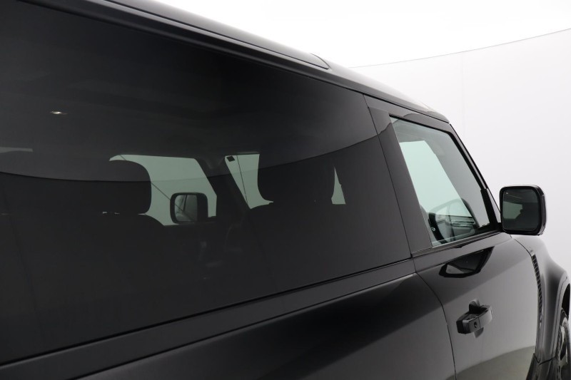 2024 (24) LAND ROVER DEFENDER 3.0 D250 X-Dynamic HSE 90 3dr Auto 5346180