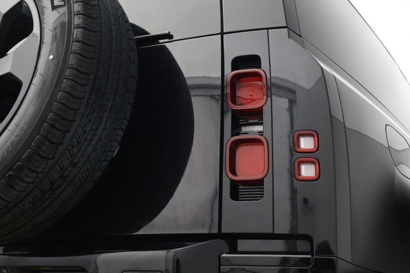 2024 (24) LAND ROVER DEFENDER 3.0 D250 X-Dynamic HSE 90 3dr Auto 5346166