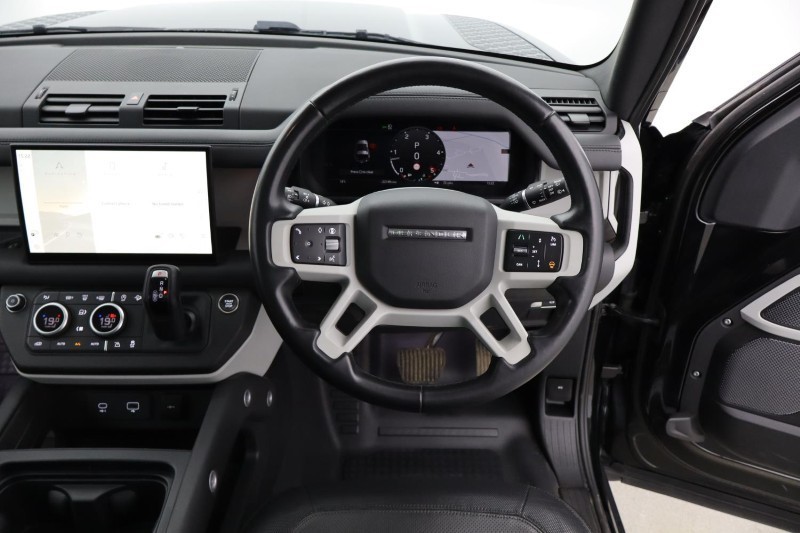 2024 (24) LAND ROVER DEFENDER 3.0 D250 X-Dynamic HSE 90 3dr Auto 5346221
