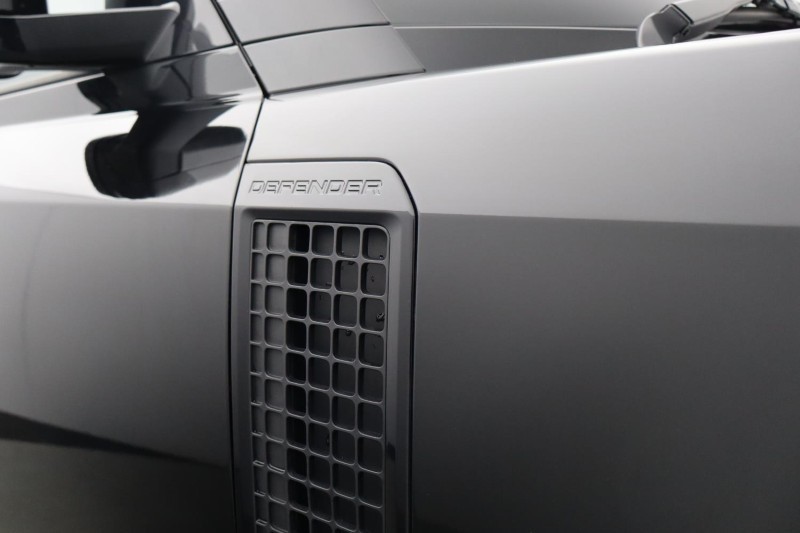 2024 (24) LAND ROVER DEFENDER 3.0 D250 X-Dynamic HSE 90 3dr Auto 5346184