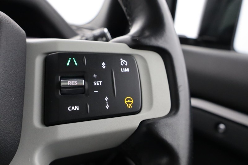 2024 (24) LAND ROVER DEFENDER 3.0 D250 X-Dynamic HSE 90 3dr Auto 5346194