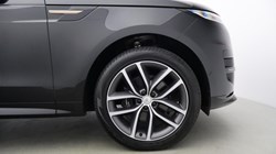 2024 (73) LAND ROVER RANGE ROVER SPORT 3.0 D300 Dynamic SE 5dr Auto 5304805